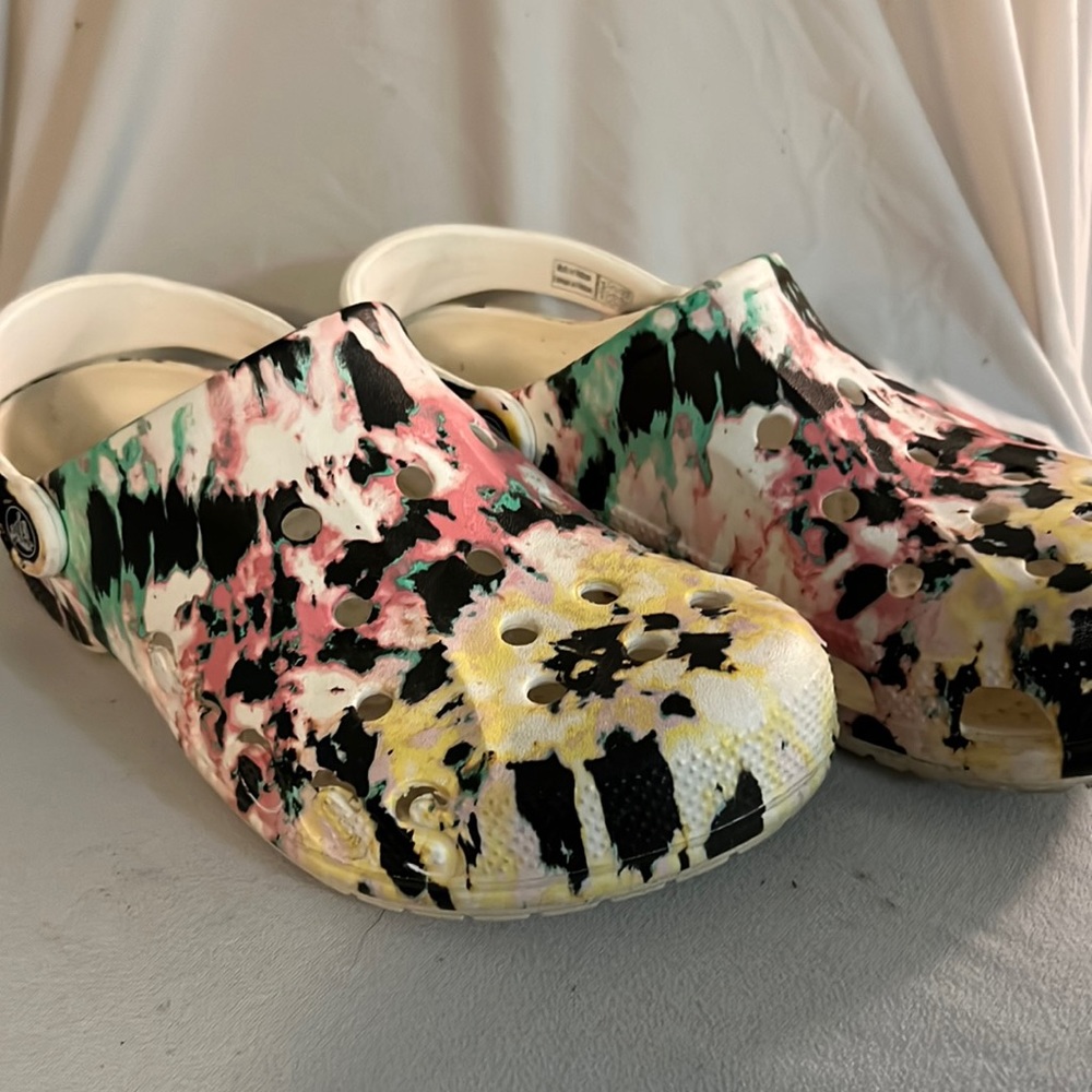 Crocs multi color